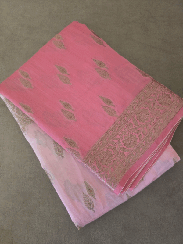 Pink Banarasi Weave Saree with Floral Blouse - Image 4